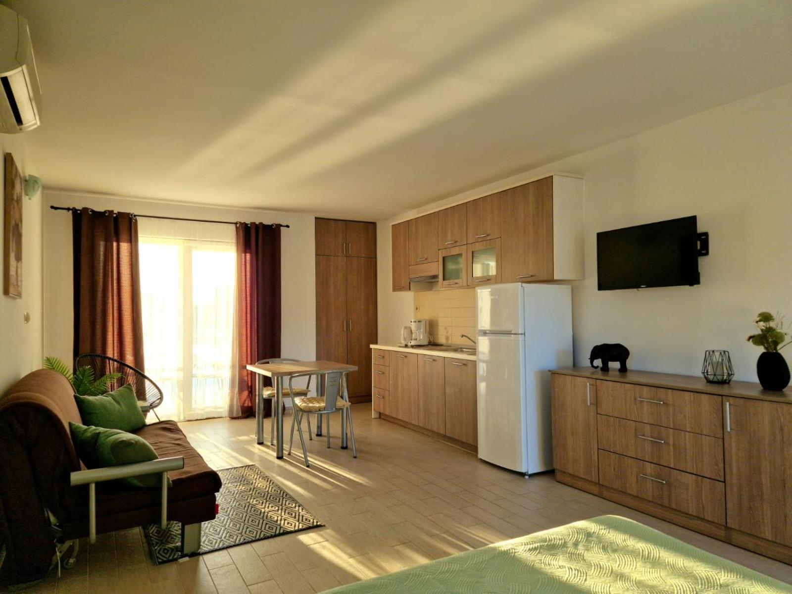 Apartments Villa Julija Лумбарда Экстерьер фото