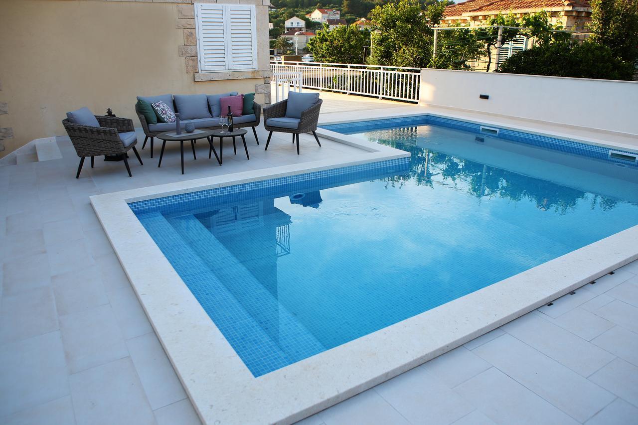 Apartments Villa Julija Лумбарда Экстерьер фото